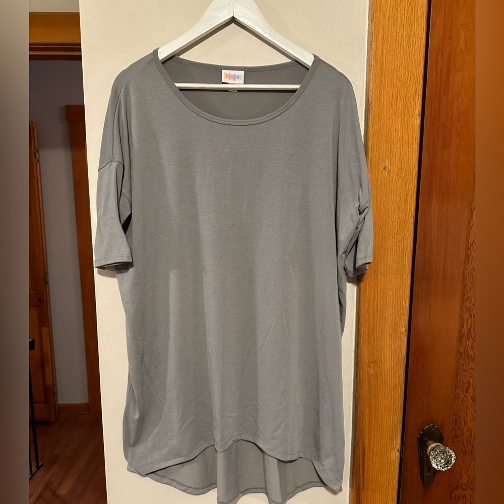 Lularoe Grey Tunic Size M